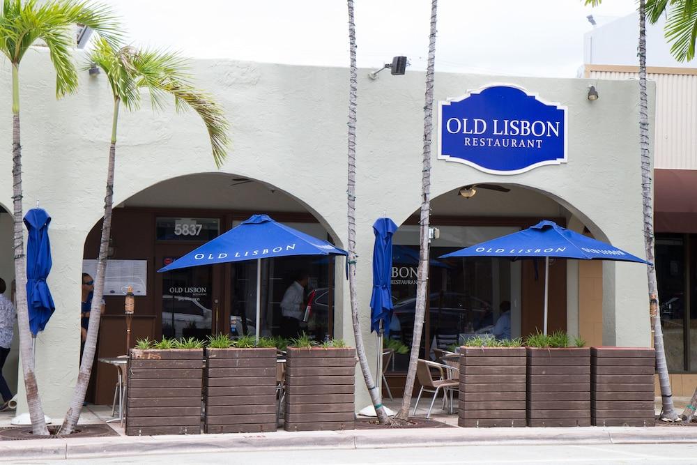 Rodeway Inn South Miami - Coral Gables Экстерьер фото