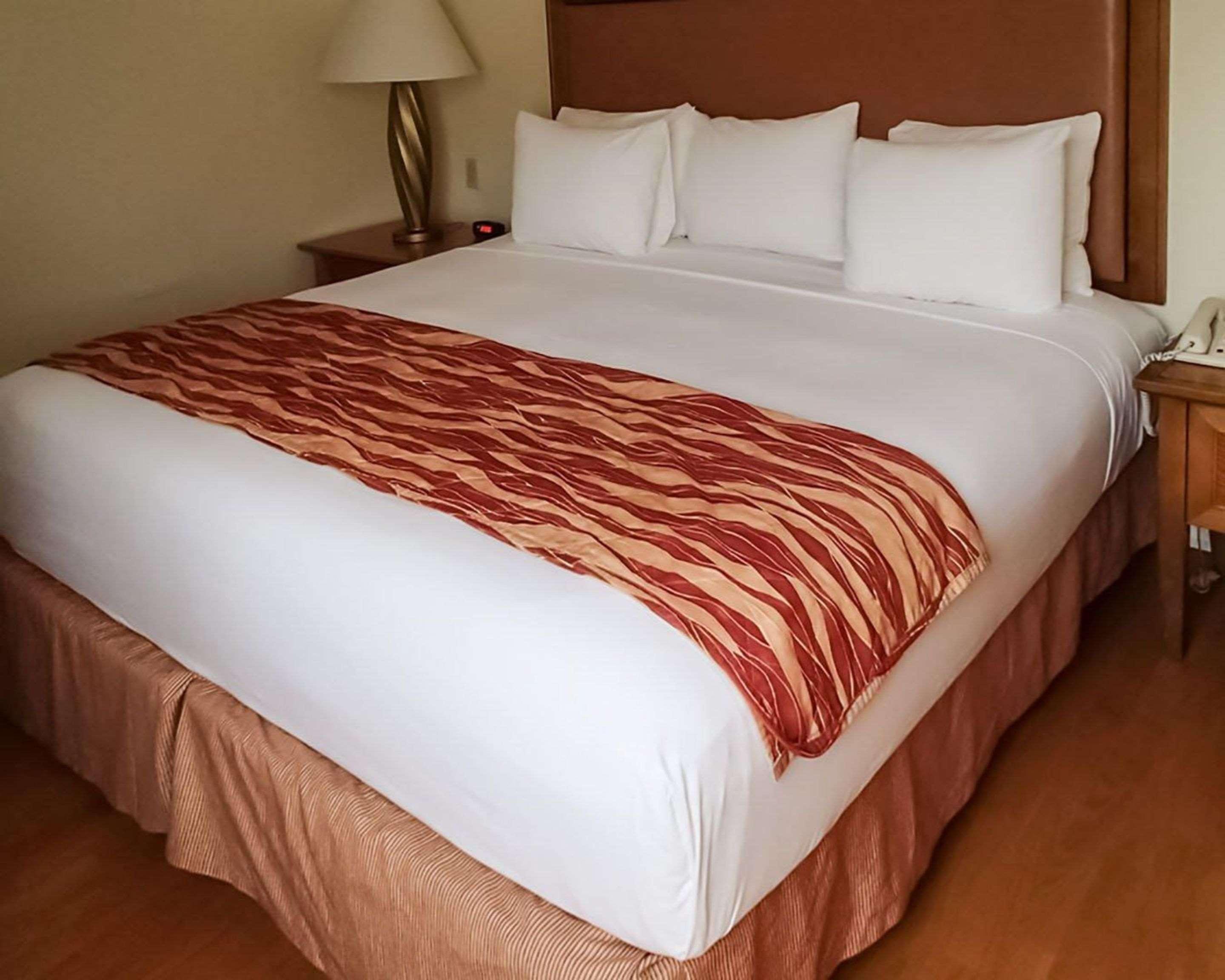 Rodeway Inn South Miami - Coral Gables Экстерьер фото