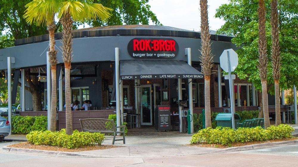 Rodeway Inn South Miami - Coral Gables Экстерьер фото