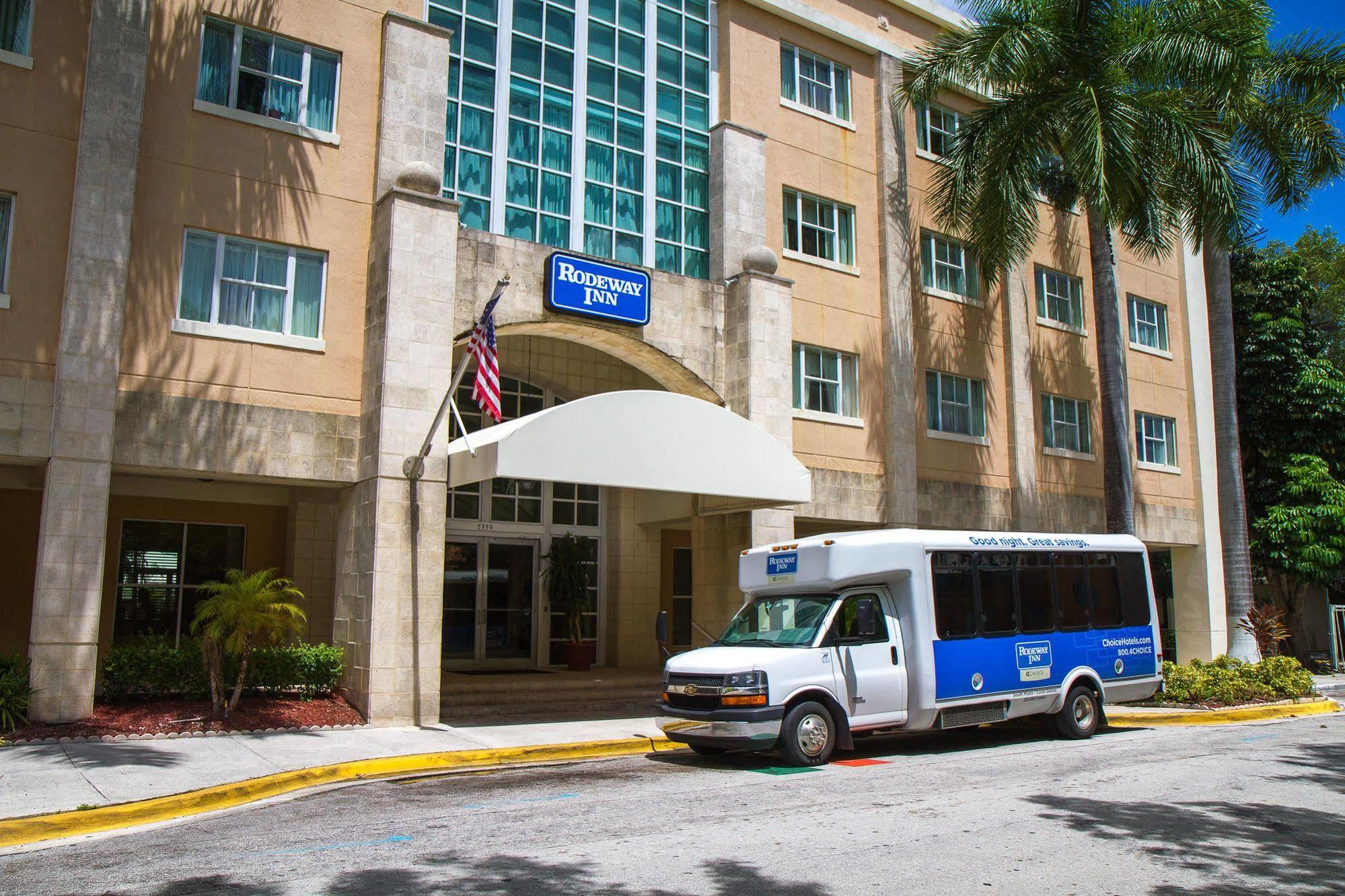 Rodeway Inn South Miami - Coral Gables Экстерьер фото
