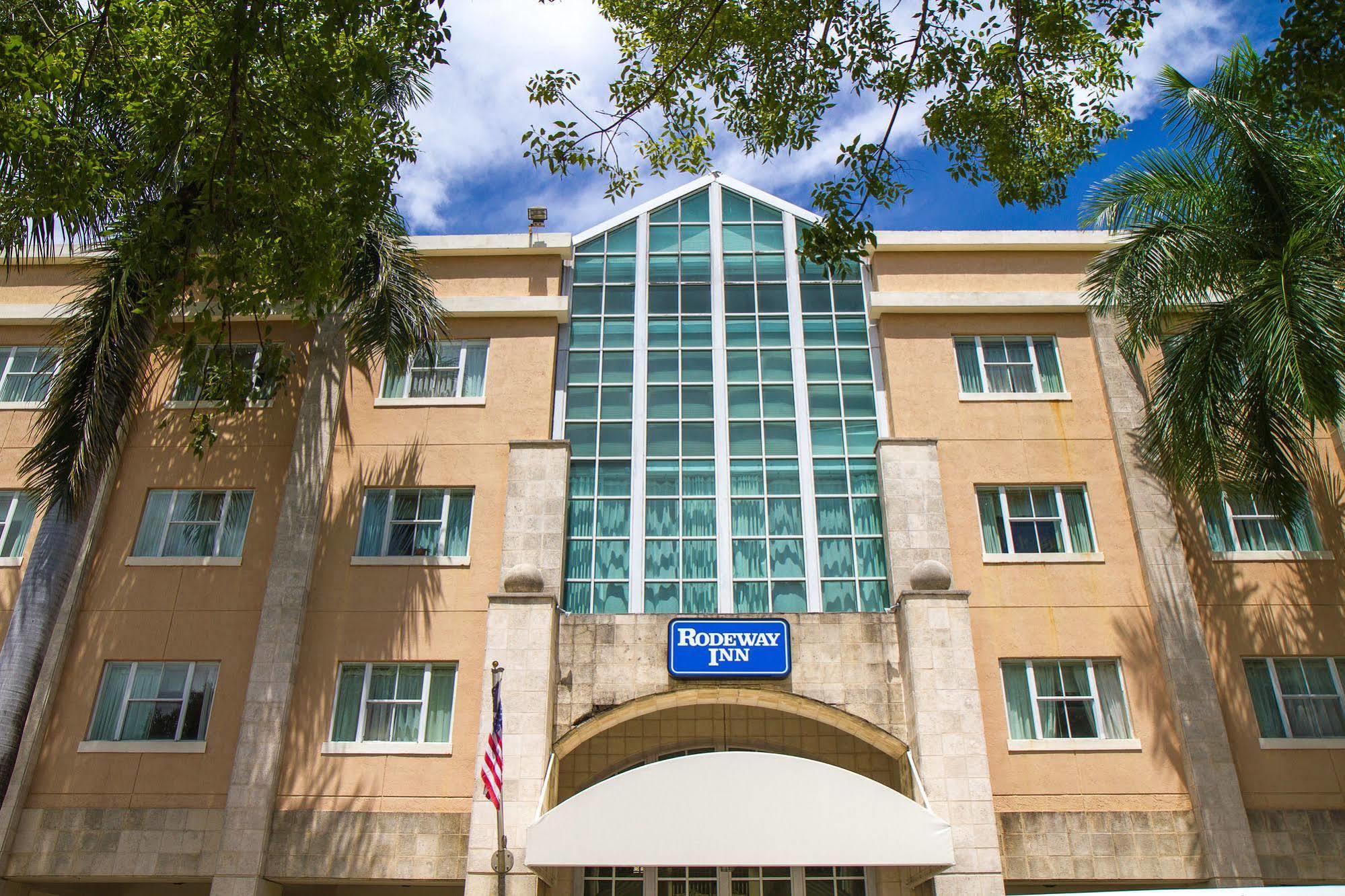 Rodeway Inn South Miami - Coral Gables Экстерьер фото